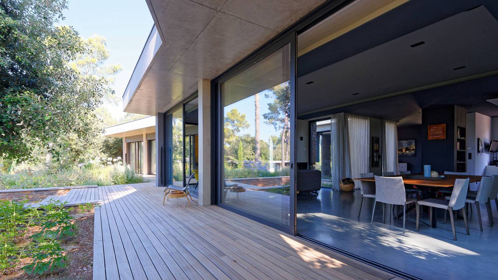 Architecte maison contemporaine luxe au Cap Bénat a Bormes-les-Mimosas