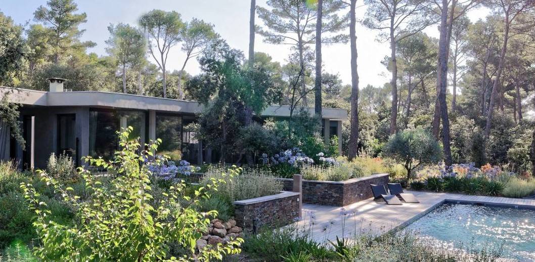 meilleur architecte pour rénovation maison moderne Cap Bénat Var